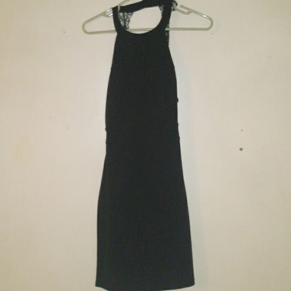 Beautiful black short dress.